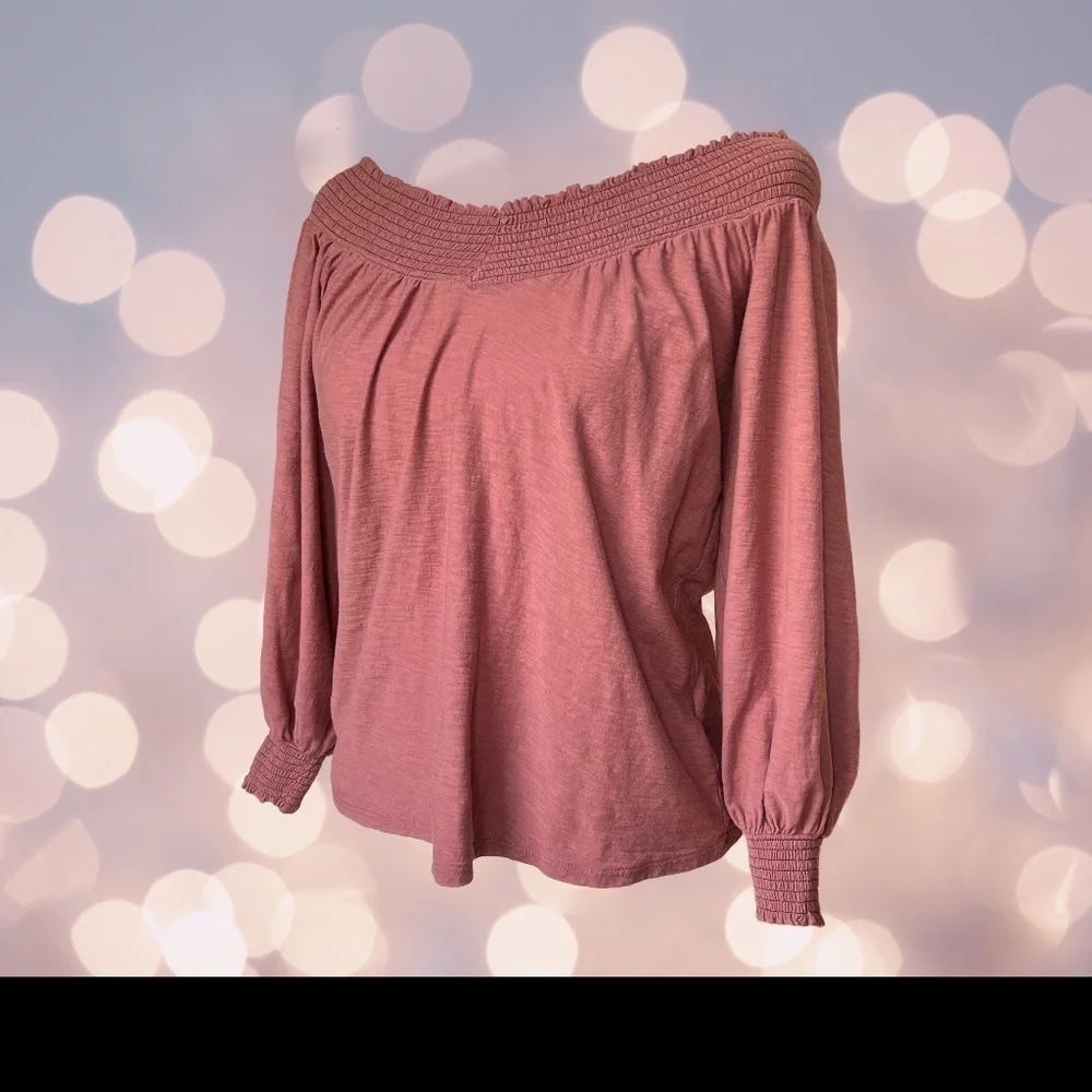 Off The Shoulder Smocked Blouse in Rosewater Size XS